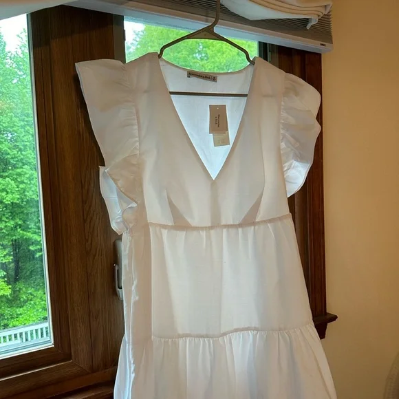 White Abercrombie dress never worn - Picture 2 of 3
